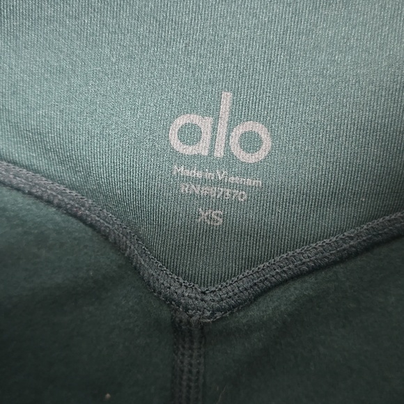 ALO Airbrush Winter Warm High-Waist Nocturne Legging - Picture 7 of 13